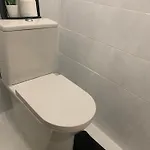з балконом в центрі на утьосова